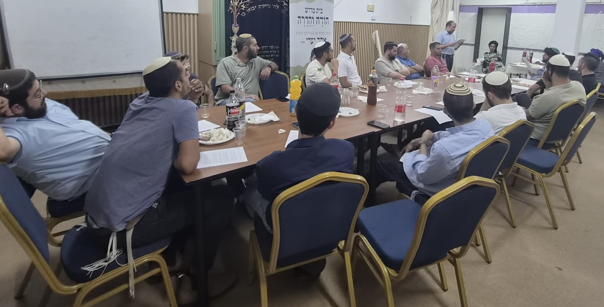 בית מדרש ״הודה והדרה״ ע״ש אהד יערי הי״ד