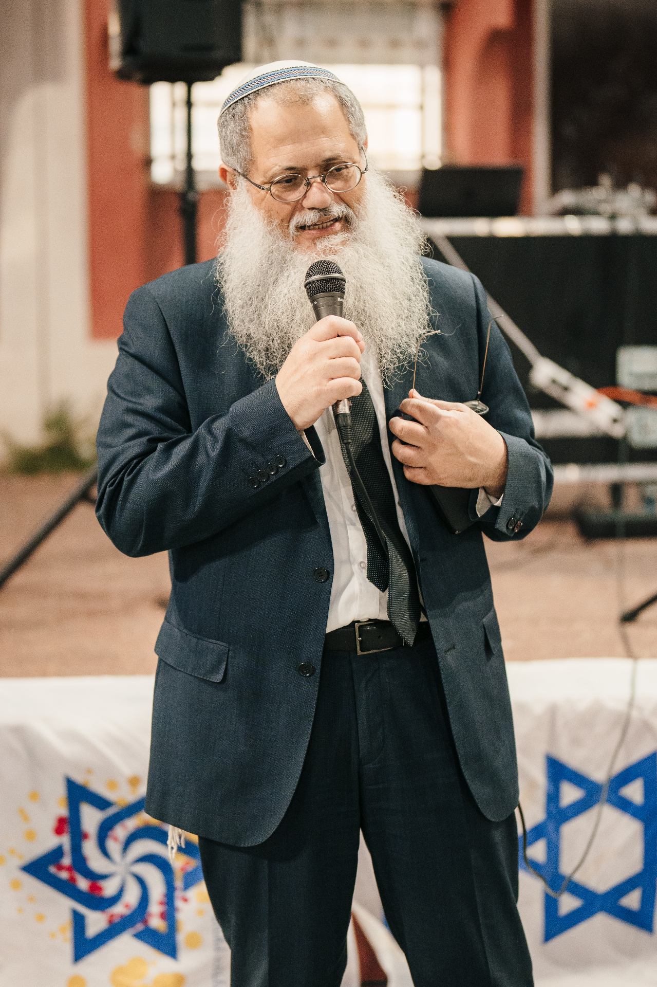 הרב שלמה מדבר
